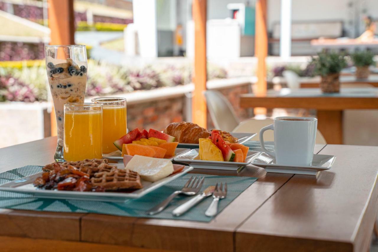 Hotel Syvanna Wellness And Spa Cerritos Extérieur photo